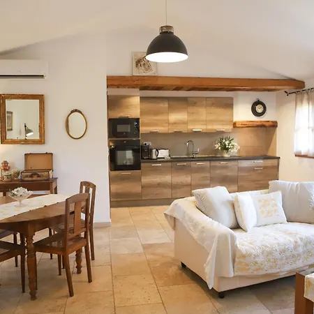 Bergerie A 5 Minutes De La * Porto-Vecchio (Corsica)